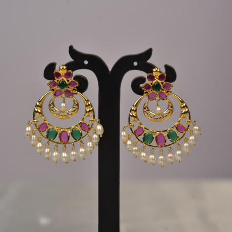 <div style="font-family: 'Georgia', serif; color: #333; line-height: 1;">   <h2 style="color: #b88e56; font-size: 0.8em; letter-spacing: 2px;  margin-bottom: 15px;"> The Regal Crescent Earrings</h2></div>